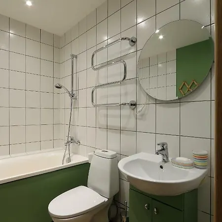 Brand New Mid-century Modern In Διαμέρισμα